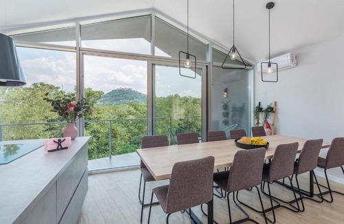 Brkac Villa | Family Villa Monvue