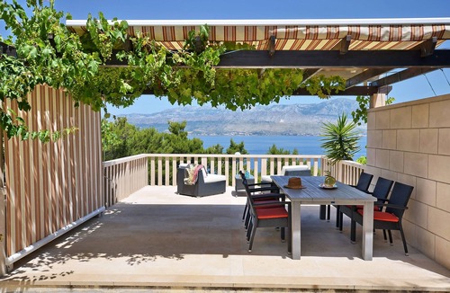 Postira Apartment | Fantastic view, right by the sea, pets welcome