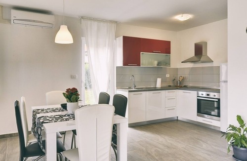 Rebici House | Fantastic villa with private pool 900 meters to beach