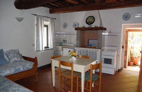 La Spezia Apartment | Farmholiday Terrazza sul Golfo - 5 Terre - Bilocale free wifi free parking