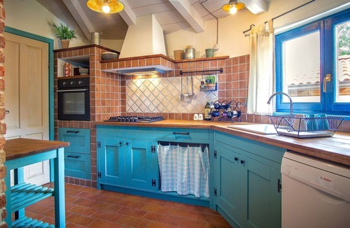 Smrika House | Ferienvilla mit Blick auf das Wasser by Interhome