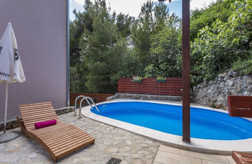 Medici House | Find peace in the beauty of nature and the sea