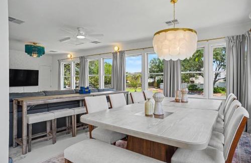 Savannah Beach House | Fire & Oaks Estate