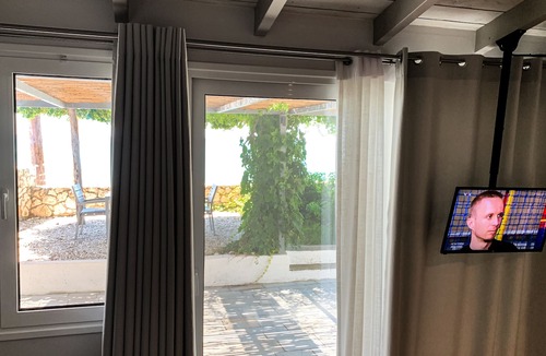 Lourdata House | Five steps steps from Lourdas beach