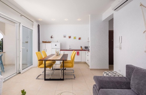 Marusici Apartment | Flat "Daria 4" with a view of the water