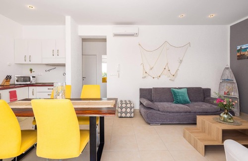 Marusici Apartment | Flat "Daria 4" with a view of the water