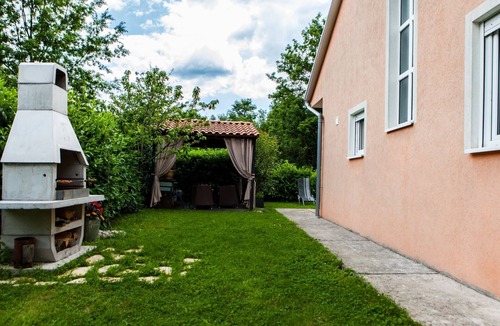 Viskovo House | Four Bedroom Holiday Home