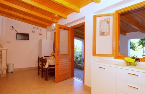 Vela Luka House | Getaway Beach House-One Bedroom Holiday Home with Terrace and Sea View