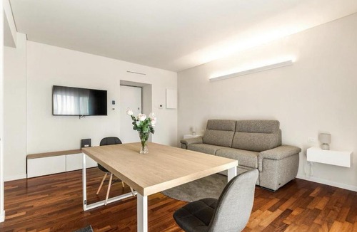 Dergano Apartment | Giax Tower-Spa, Pool, Parking