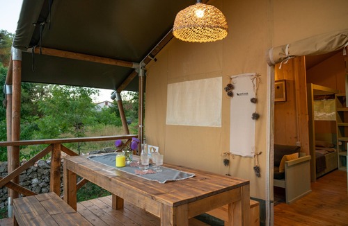 Kujici Cabin | Glamping tent Bor