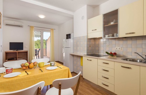 Milohnici Apartment | Glavotok by Interhome