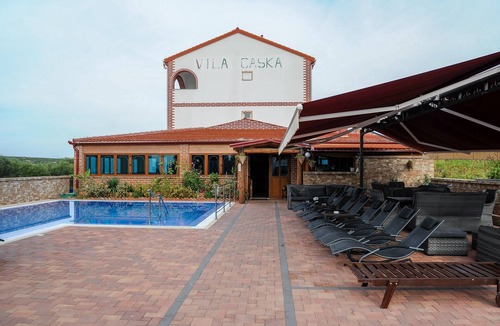 Caska Apartment | Golden Coast Villa Caska - Classic Studio Apartment with Sea View (NO 7)