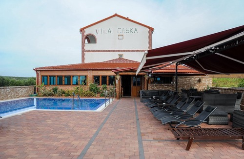 Caska Apartment | Golden Coast Villa Caska - Duplex Four Bedroom Apartment with Sea View and Balcony