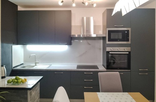 Dugi Rat Apartment | Gorgeous apartment in Dugi Rat