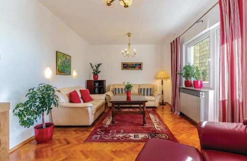 Zurkovo Apartment | Gorgeous Apartment In Kostrena With Wifi