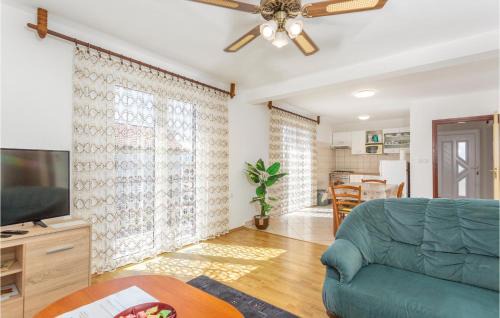Brzac Apartment | Gorgeous Apartment In Krk With House Sea View