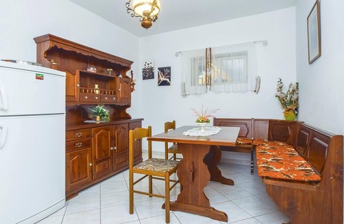 Omis Apartment | Gorgeous apartment in Omis with WiFi