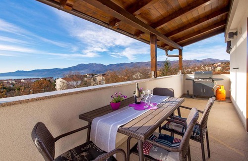 Kastav Apartment | Gorgeous Apartment In Rijeka With House Sea View