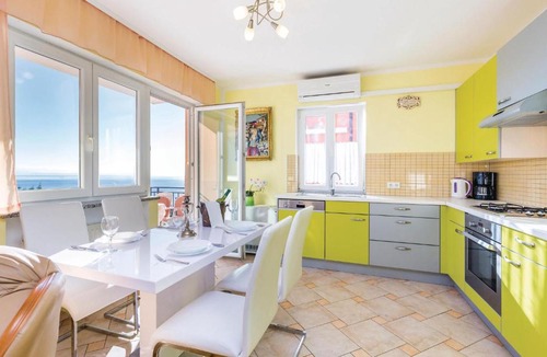 Volosko Apartment | Gorgeous Apartment In Volosko With Wifi