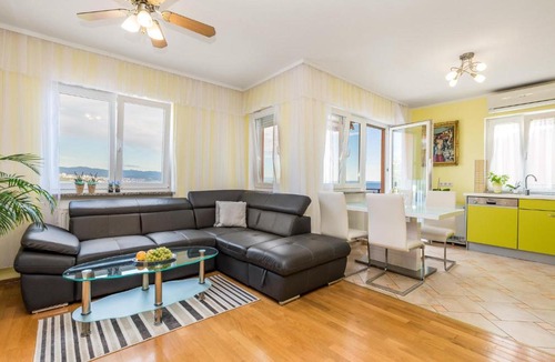 Volosko Apartment | Gorgeous Apartment In Volosko With Wifi