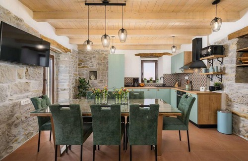 Buzet House | Gorgeous home in Buzet
