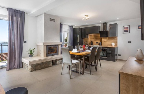 Poljane House | Gorgeous home in Icici