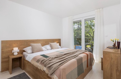 Kraljevica House | Gorgeous home in Kraljevica with house sea view