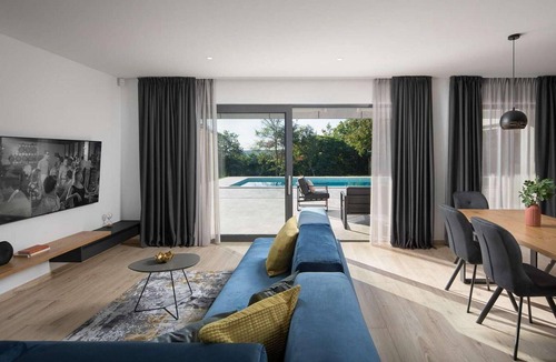 Presika House | Gorgeous home in Labin with WiFi
