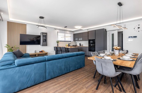 Lovran House | Gorgeous home in Lovran with sauna