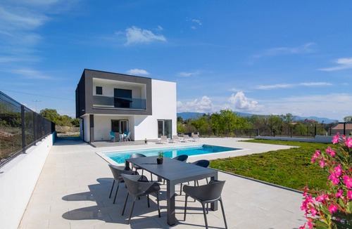 Nedescina House | Gorgeous home in Nedescina with WiFi