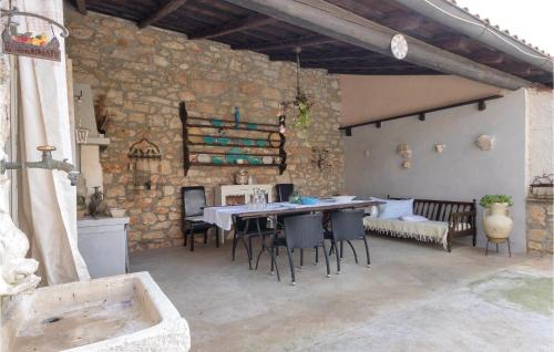 Pomer House | Gorgeous Home In Pomer With Wifi