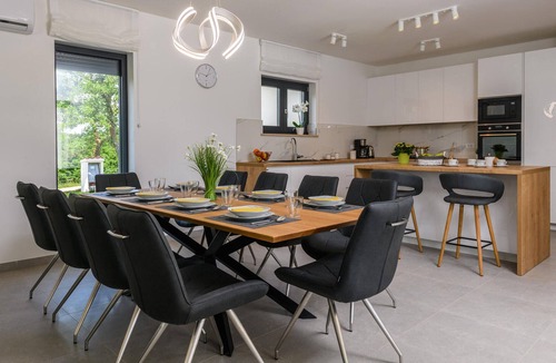 Prodol House | Gorgeous home in Prodol