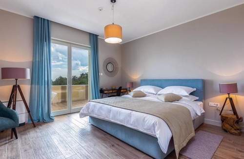 Veprinac House | Gorgeous home in Veprinac with sauna