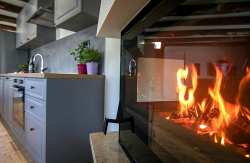 Veprinac House | Gorgeous home in Veprinac