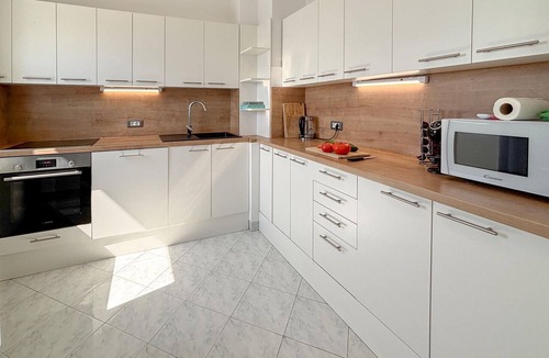 Opatija House | Gorgeous home in Veprinac