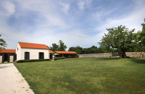 Prodol House | "GreenSky" by Interhome