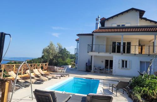 Liganj Apartment | Grosse Apartments mit Meerblick und Pool und Jacuzzi