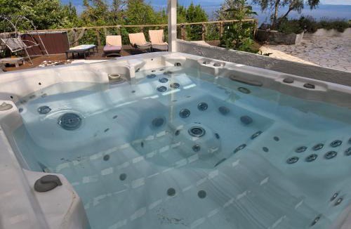 Liganj Apartment | Grosse Apartments mit Meerblick und Pool und Jacuzzi