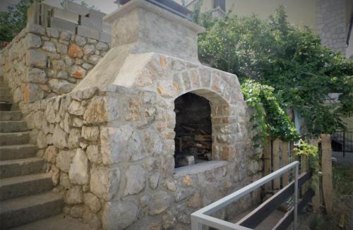 Vratarusa House | Guest House Iva
