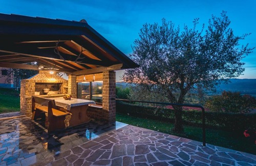 Motovun House | Guest House Nena