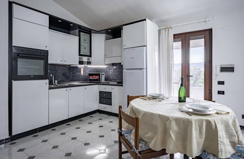 S'oru e Mari Apartment | GuestHost - Quartu Sant'Elena Bright Flat with Balcony!
