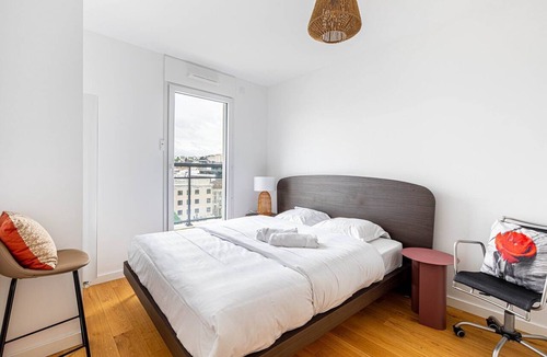 Suresnes Apartment | GuestReady - Chic cocoon with a balcony