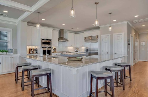 Carolina Beach House | Hakuna Matata-Oceanfront-Huge Living Area-Pool-Elevator