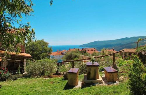 Rabac House | Haus Salakova a lovely vintage stone house
