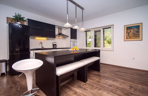 Gata Apartment | Heated pool! Hot Tub! PS5! Electric bikes! Movie theater! Unique place for YOU