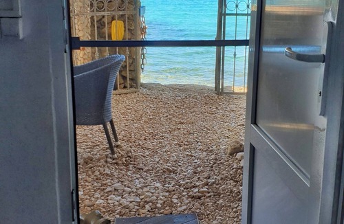 Ustrine Cottage | Heaven on Earth Ustrine House on the beach ⚓