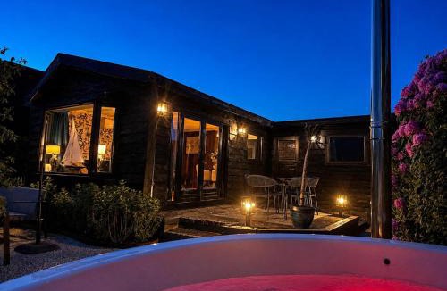 Loosdrecht House | Het huisje aan het water in Loosdrecht Hottub & Sauna