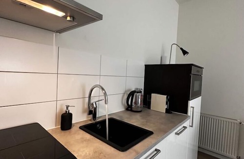 Delft Apartment | Hidden Gem next to TU Delft Campus family P40