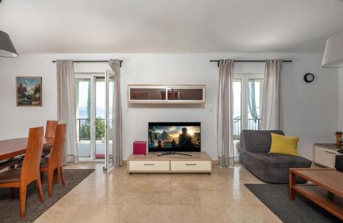 Poljane House | Hillside Villa Kvarner: Pool & Sea View - Happy Rentals