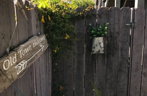 Folsom Apartment | Historic Folsom 2 Bedroom - 1 Bath